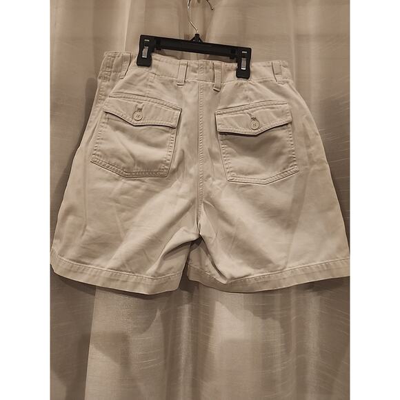 Jones New York Women's 4 Khaki‎ Chino Shorts With Large Front Pockets 5" Inseam - Picture 5 of 6